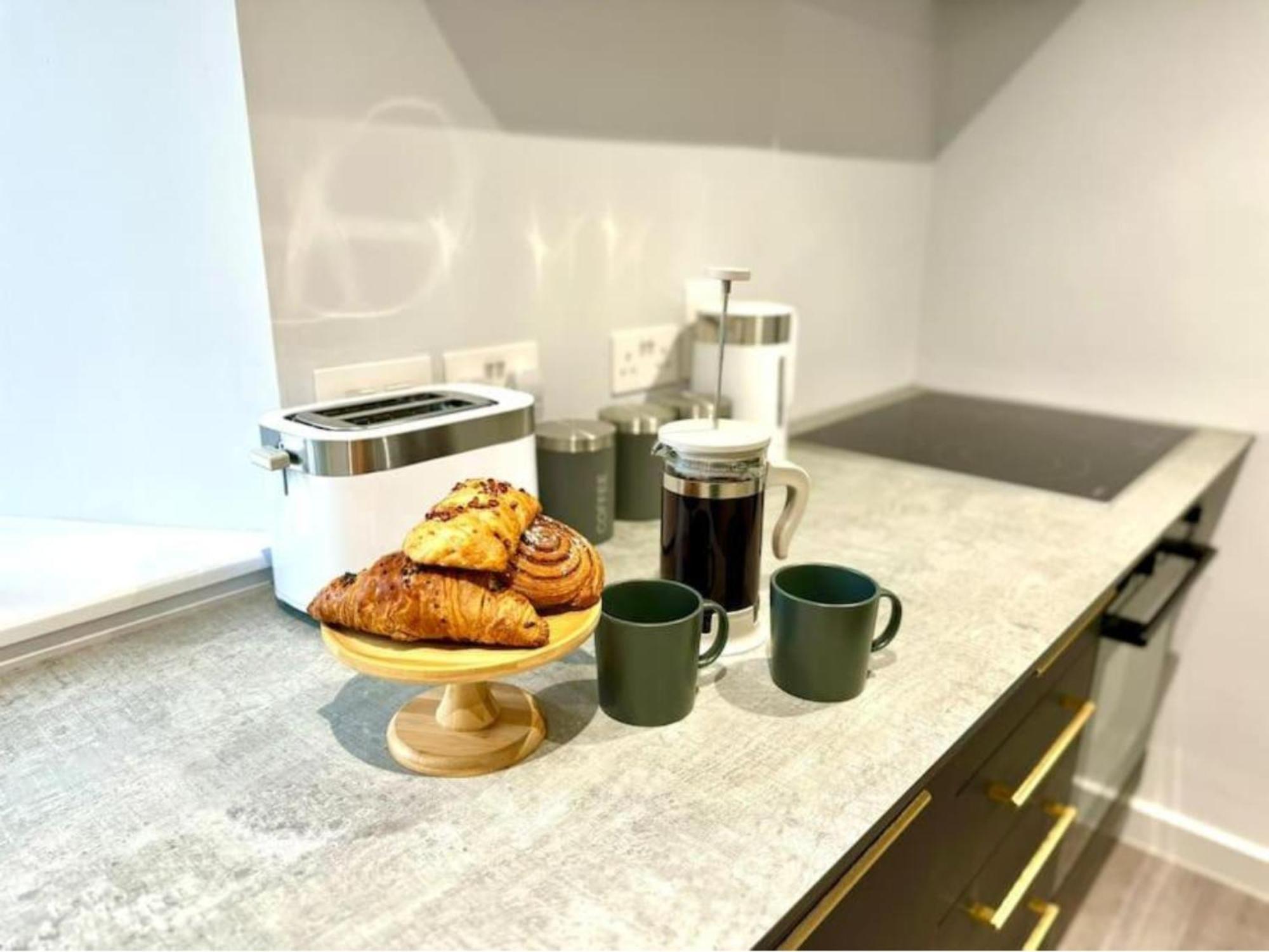 New 2 Bedroom Bournemouth Ground Floor Easy Access Екстериор снимка